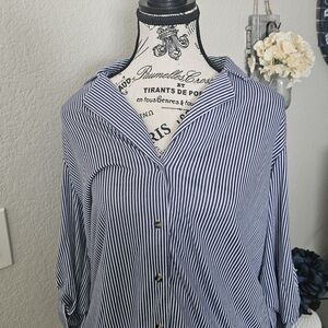 Eden & Olivia Navy Striped Button-Down Shirt